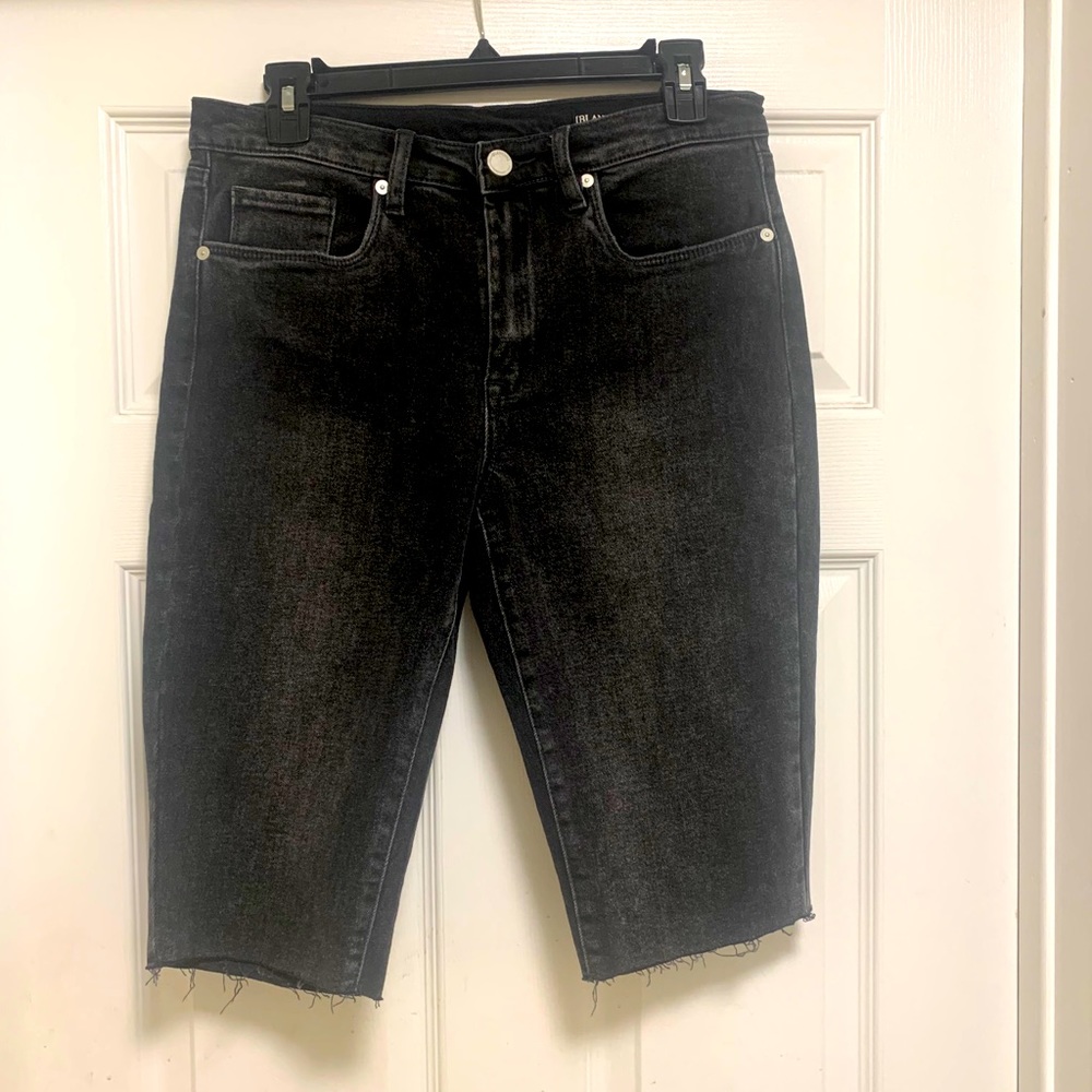 BlankNYC Skinny Bermuda Shorts Mid-rise Raw Hem 28